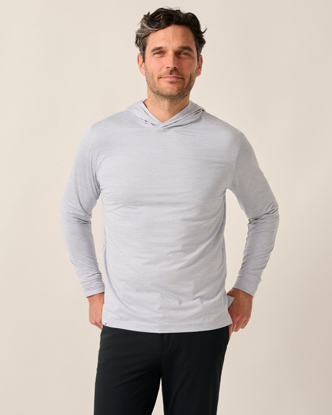 talon-featherweight-performance-hoodie - Model