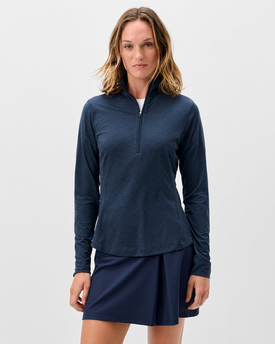 susie-performance-14-zip-pullover - Model
